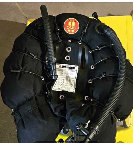 Oms backplate wing set - &,